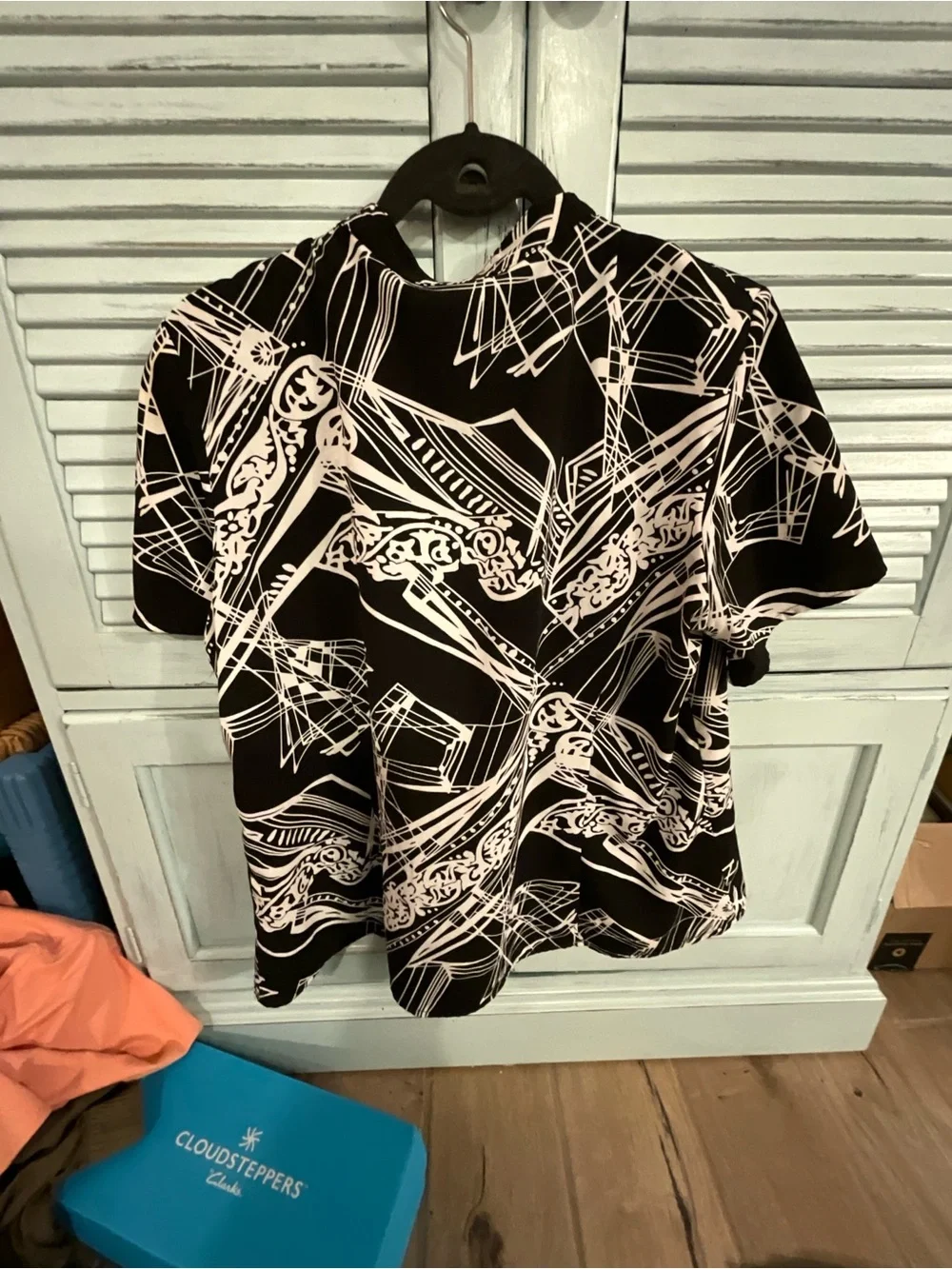 Black & White Geometric Tie-Neck Button Down Top